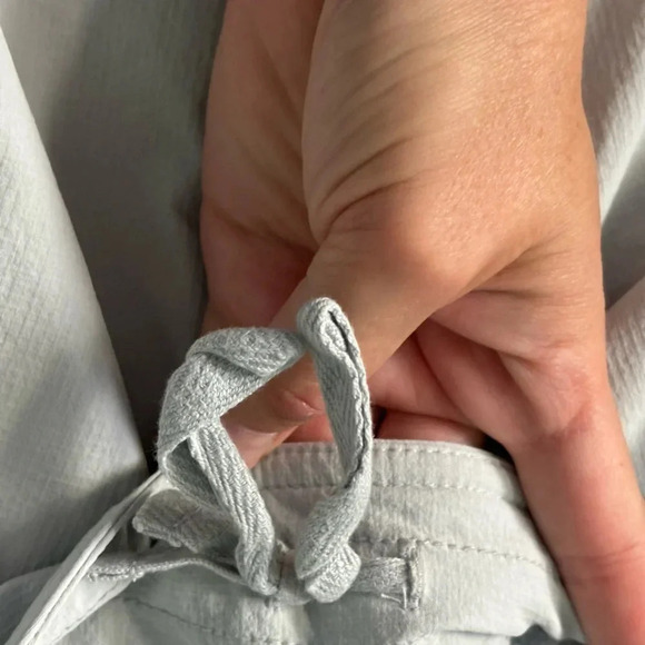 Athleta | side zip | tie waist | zipper detail | skort | grey | size 2 - Picture 4 of 14